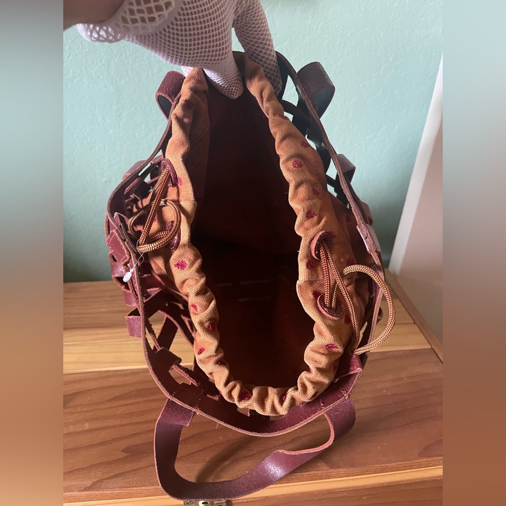 Tote w/ Flat Handles Soft Leather Woven Bag w/ Canvas Bag Inside Vintage 14x9x4” - Picture 9 of 16